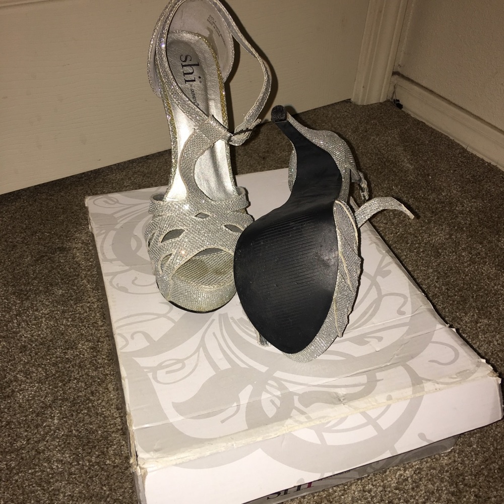 Shi night out heels.